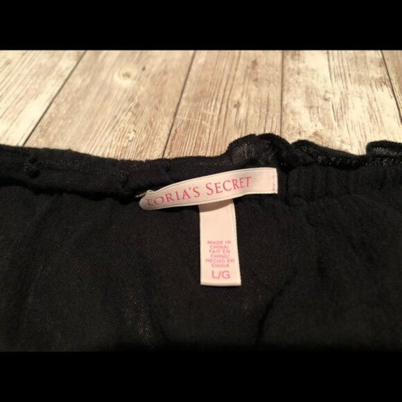 Victoria’s Secret Black Romper Large - Picture 2 of 3